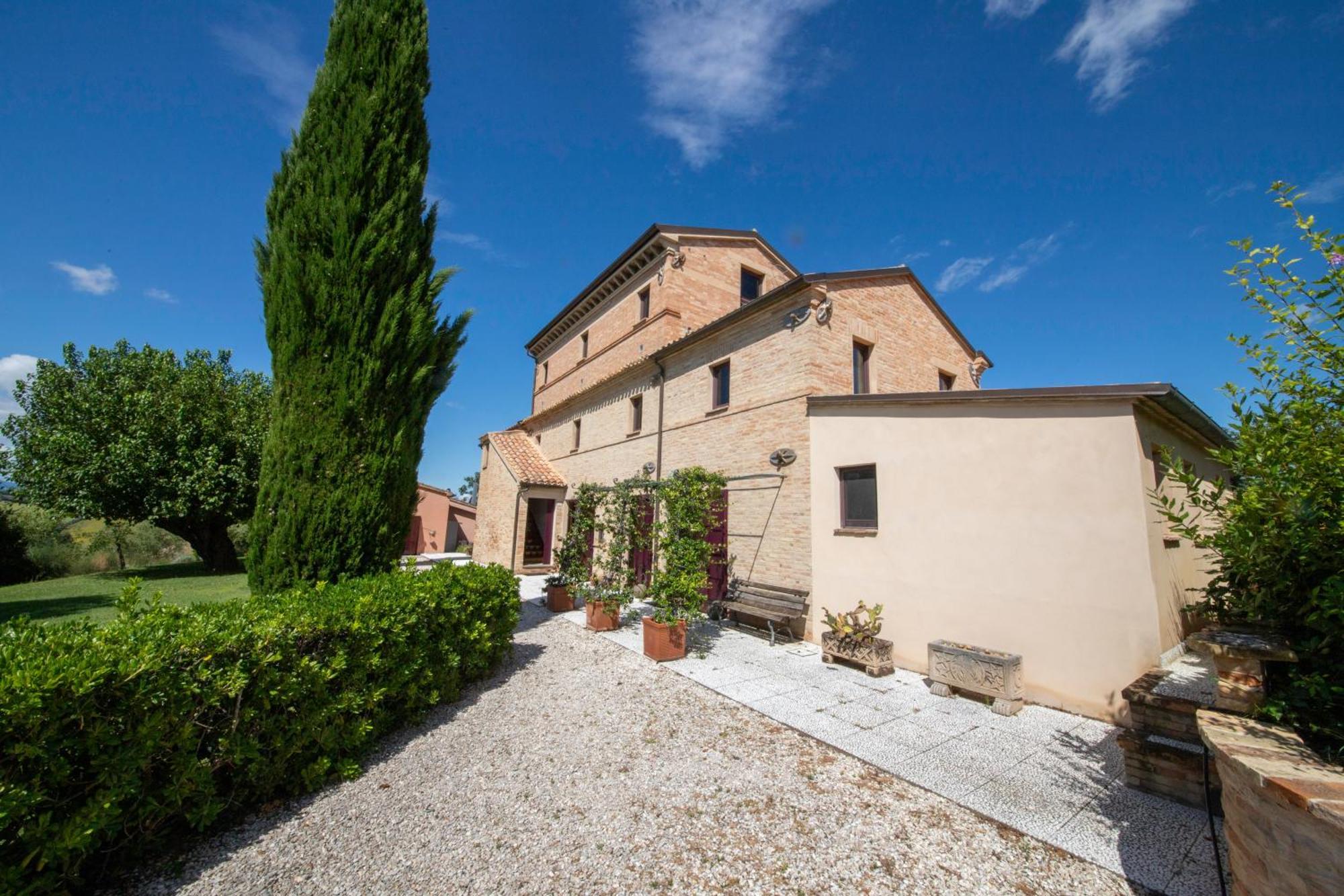 Casali Marchigiani - Ville Vacanza Private Con Piscina Ostra エクステリア 写真