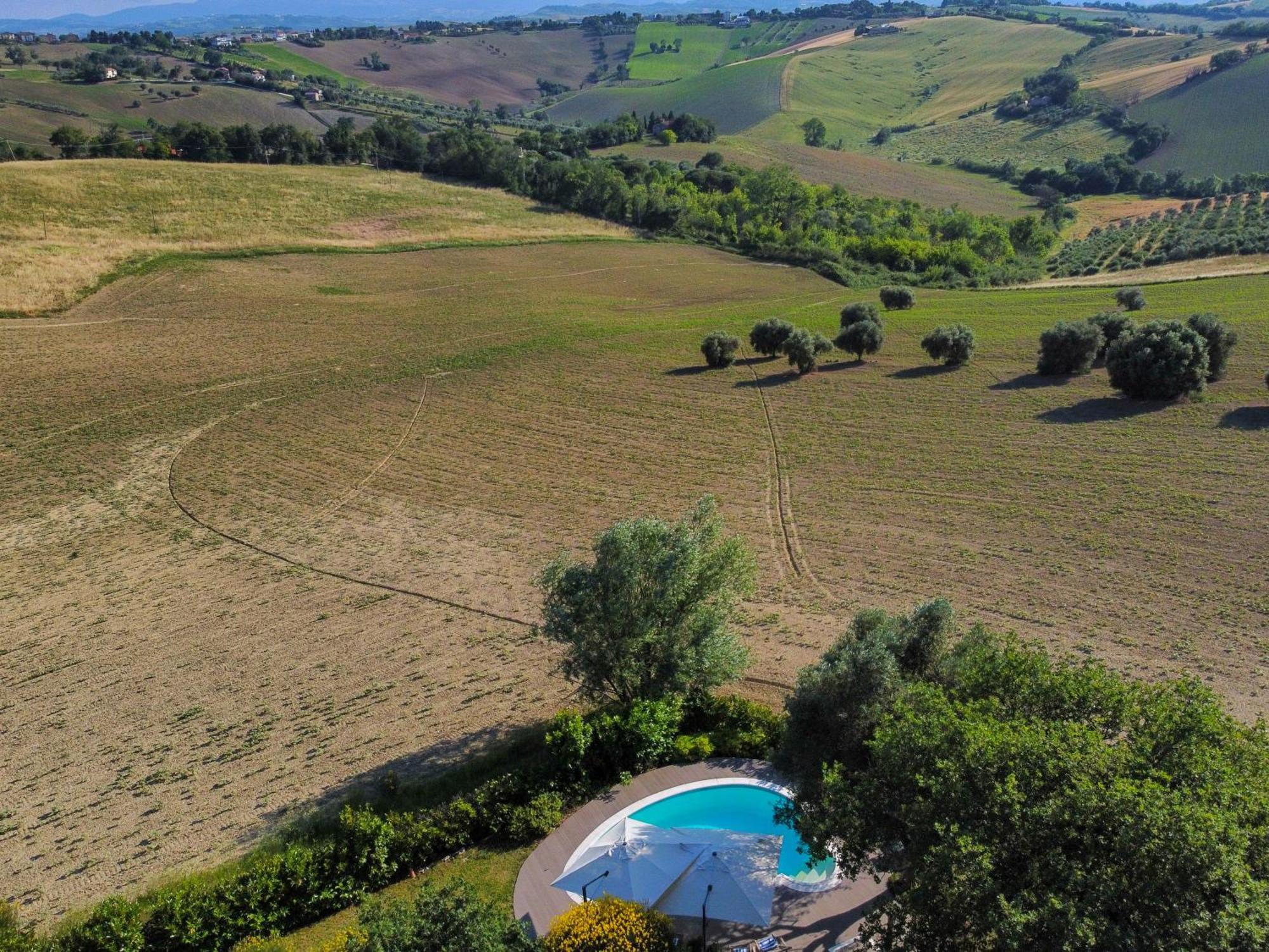 Casali Marchigiani - Ville Vacanza Private Con Piscina Ostra エクステリア 写真